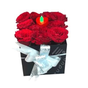 Black-gift-box-with-heart-candle-roses-bx09l-big-
